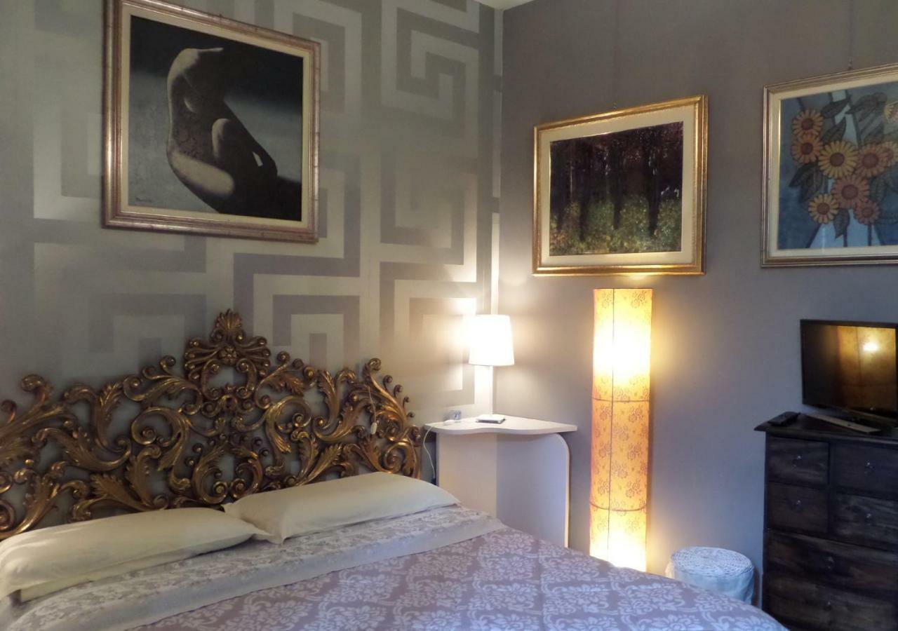 Bed and Breakfast La Finestra Sul Fiume Фоссомброне Екстер'єр фото